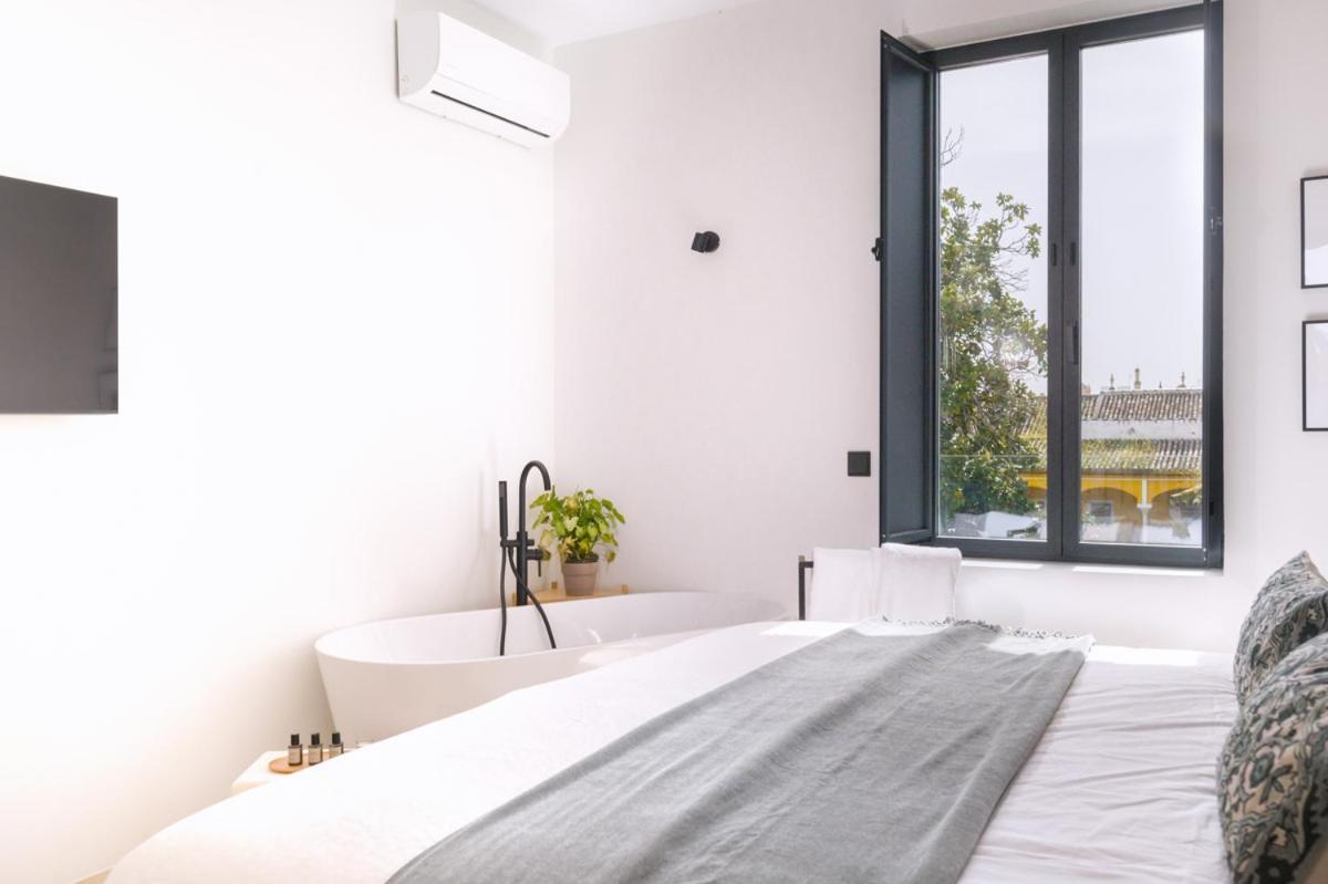 Luxurious Duplex 1bd 1bth Over Casa Pilatos * Séville