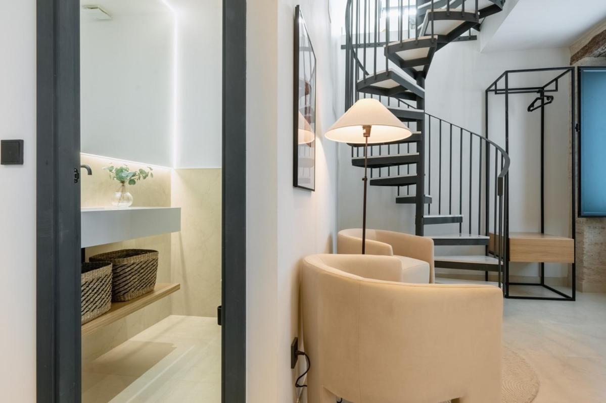 Luxurious Duplex 1bd 1bth Over Casa Pilatos Séville